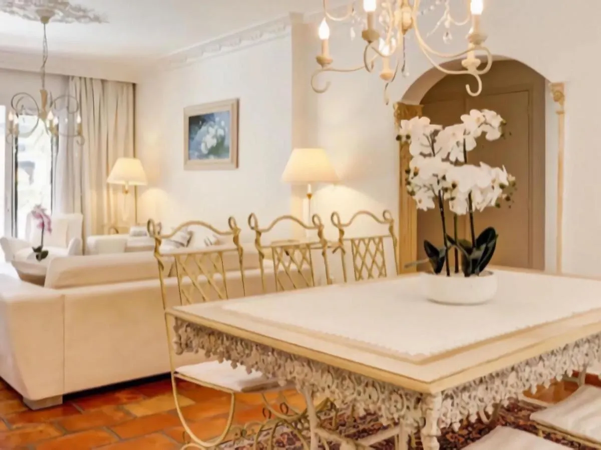 Lavish Villa In Mouans Sartoux With Sauna